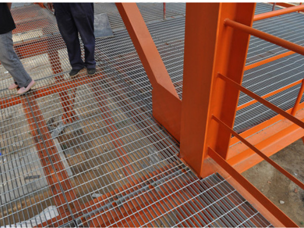 電廠平臺(tái)鋼格板案例